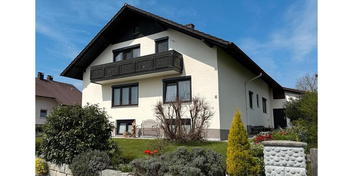 Einfamilienhaus Aham - 7 Zimmer, 181 m&sup2;, 549.000&euro; | Angebot:26942075