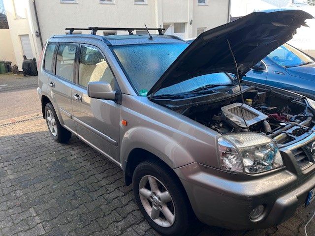 Nissan X-Trail 186.000 km 2.200 &euro; Großbottwar 71723