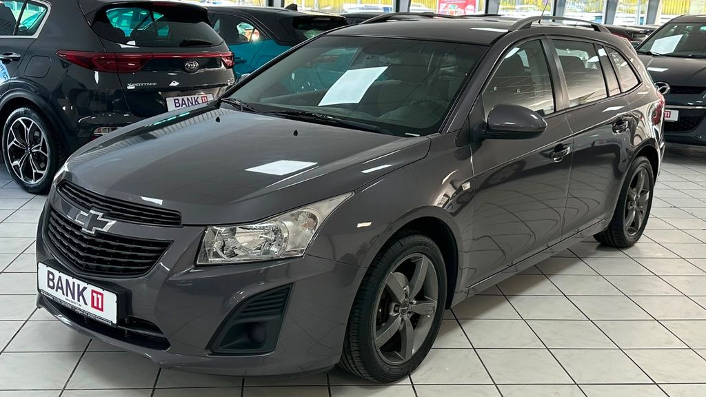 Chevrolet Cruze 143.000 km 4.700 &euro; Lübeck 23554