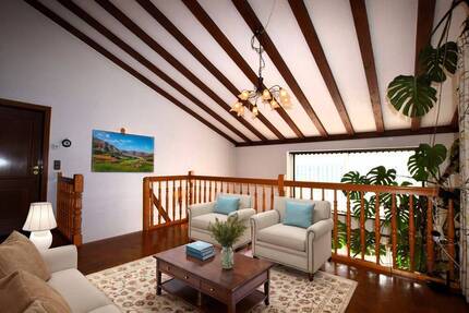 Haus Feuchtwangen - 7 Zimmer, 180 m&sup2;, 449.000&euro; | Angebot:23950170