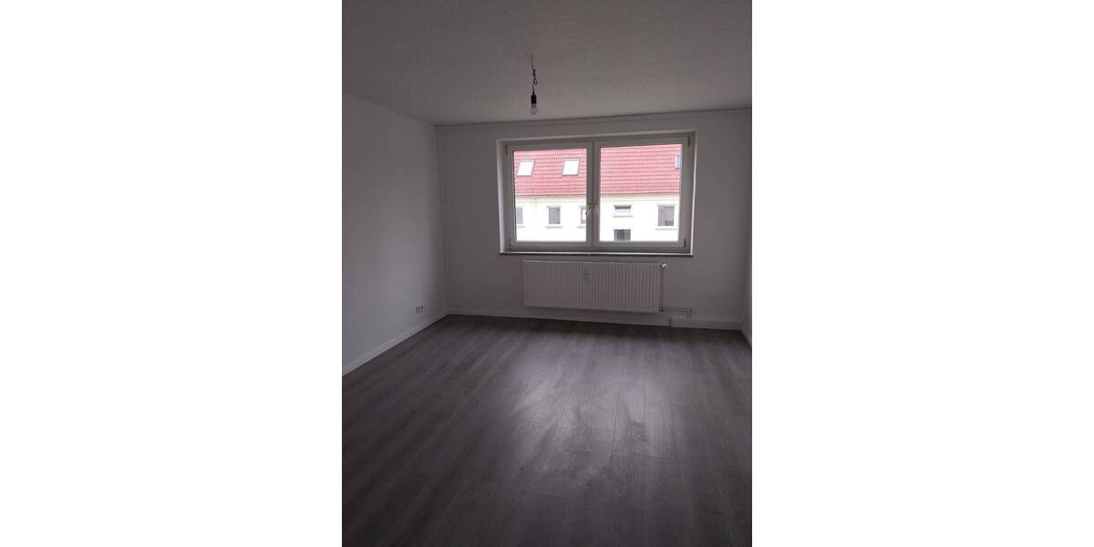 Zimmer Ostrau - 3 Zimmer, 58 m&sup2;, 348&euro; | Angebot:25796168