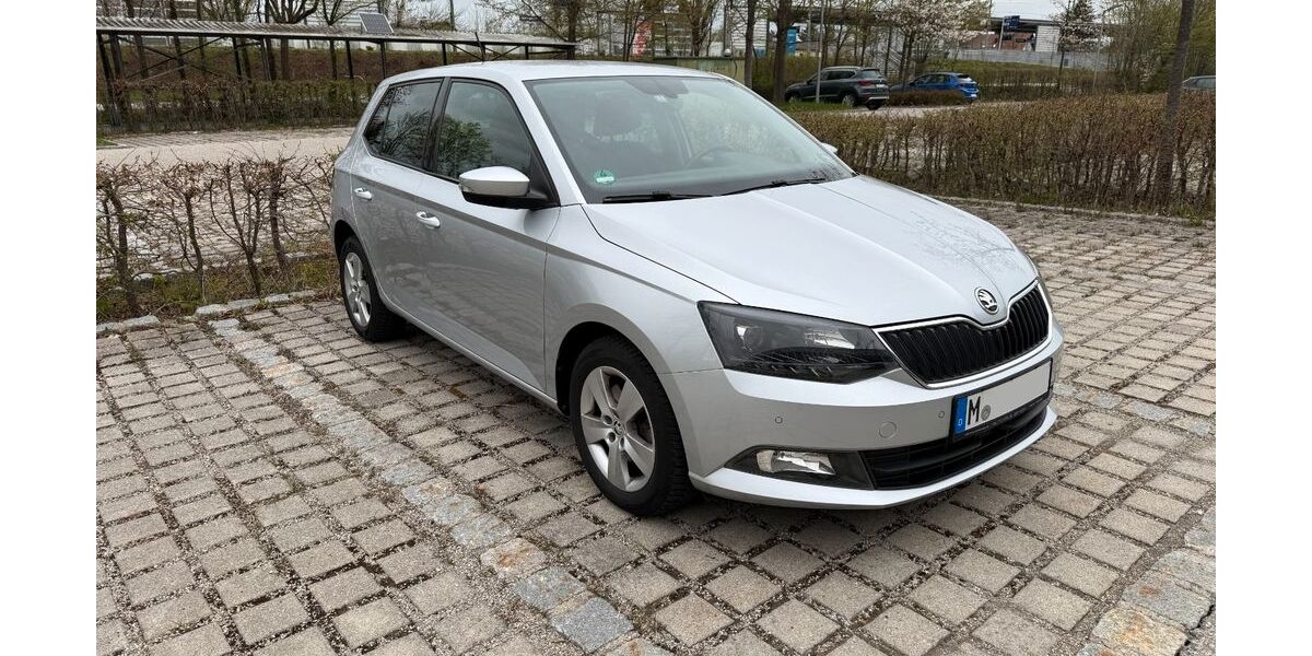 Skoda Fabia 43.000 km 13.000 &euro; Kirchheim b. München 85551