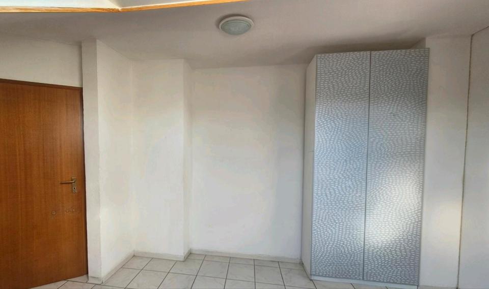 Dachgeschoßwohnung Gießen Schlangenzahl - 2 Zimmer, 45 m&sup2;, 515&euro; | Angebot:26272953
