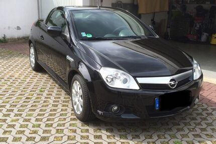 Opel Tigra 102.167 km 2.190 &euro; Babenhausen 64832