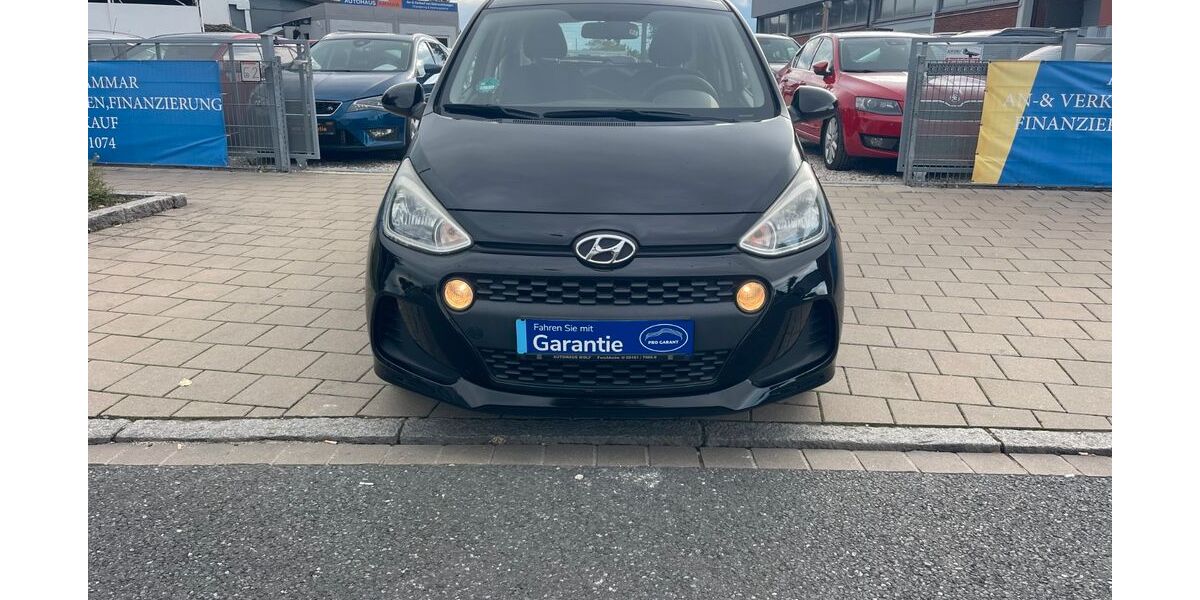Hyundai i10 36.570 km 8.299 &euro; Fürth 90763