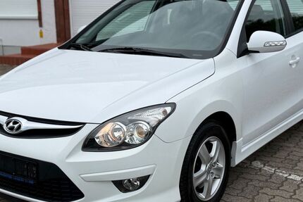 Hyundai i30 89.900 km 6.490 &euro; Salzgitter 38229