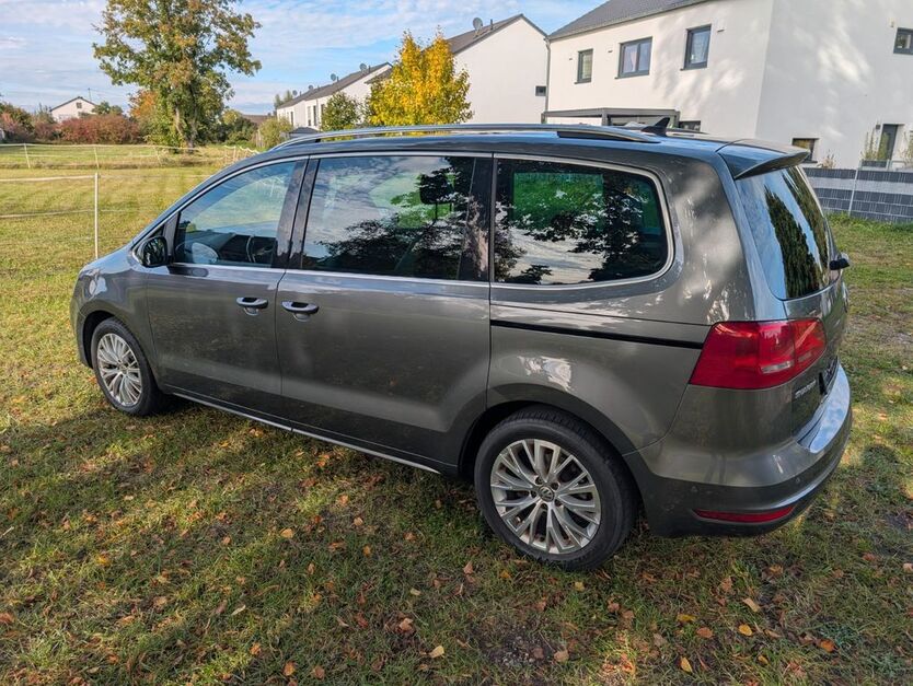 VW Sharan 243.300 km 10.200 € Münchsmünster 85126