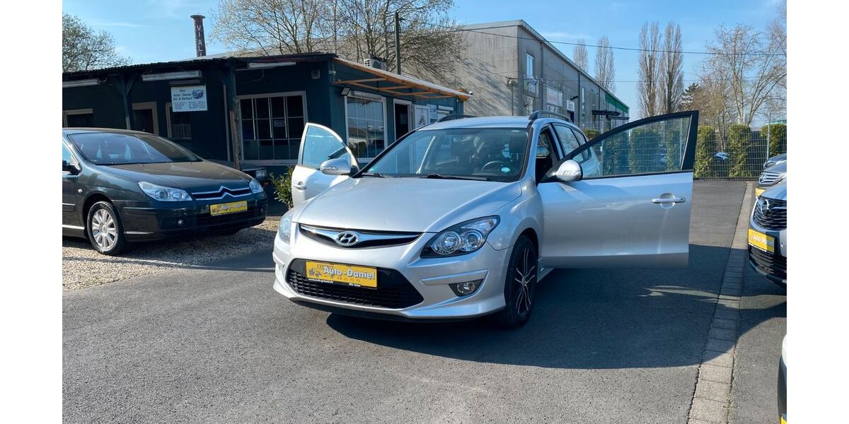 Hyundai i30 279.000 km 1.200 &euro; Bonn 53227