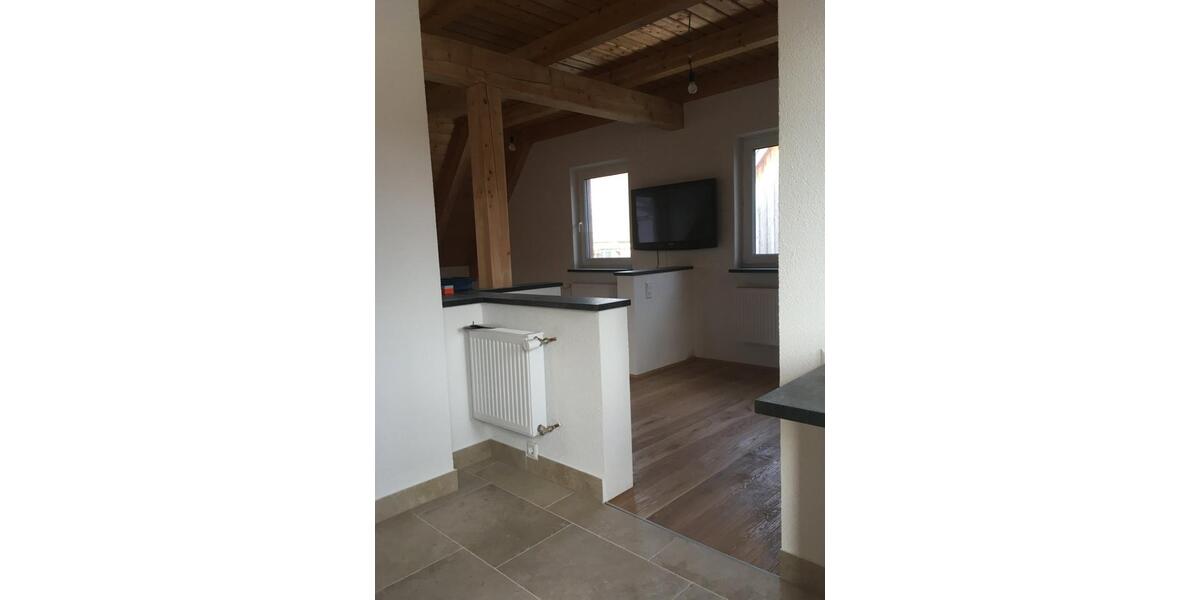 Dachgeschoßwohnung Uhingen - 2 Zimmer, 70 m&sup2;, 800&euro; | Angebot:26267591