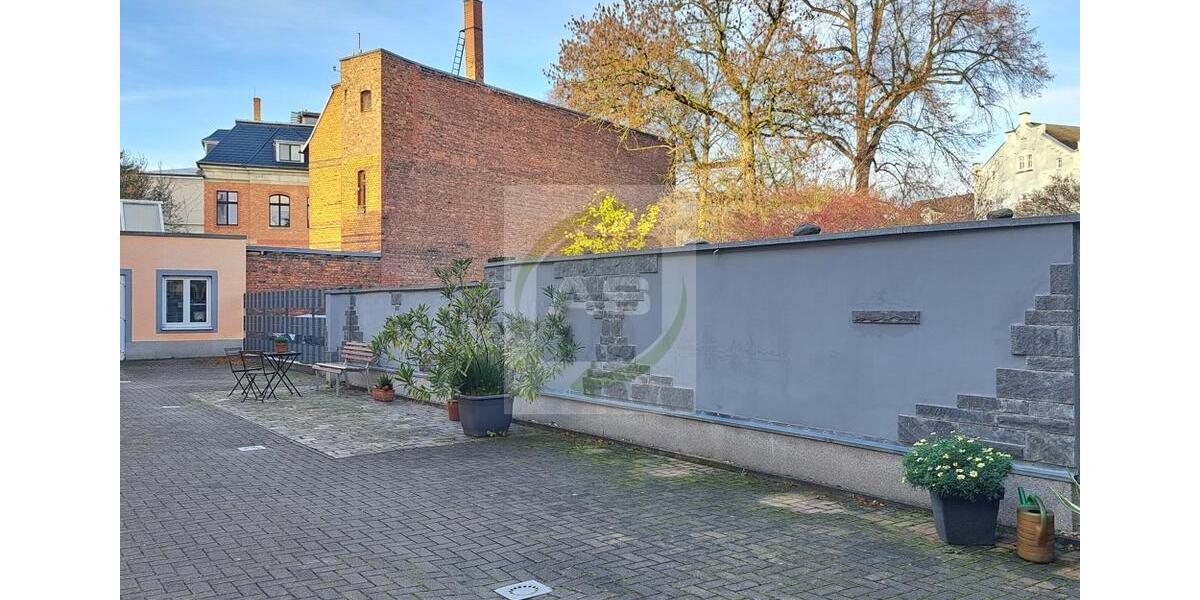 Dachgeschoßwohnung Zwickau - 3 Zimmer, 101 m&sup2;, 749&euro; | Angebot:26004595