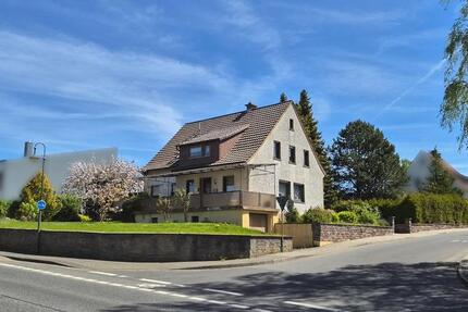 Haus Hünfeld - 9 Zimmer, 152 m&sup2;, 260.000&euro; | Angebot:26863308
