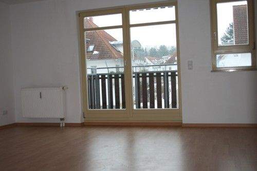 2-Zimmer-Obergeschoss-Wohnung mit Balkon