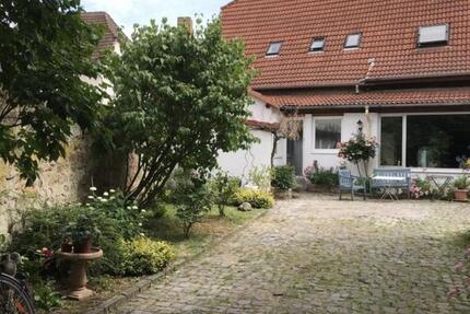 Haus Alzey - 7 Zimmer, 264 m&sup2;, 450.000&euro; | Angebot:25080895