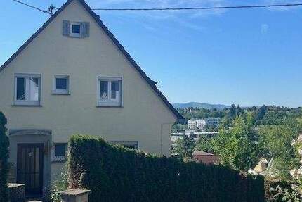 Freistehendes Einfamilienhaus mit viel Charme! 7 zimmer