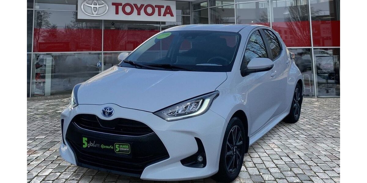 Toyota Yaris 26.942 km 18.490 &euro; München 80687