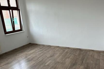 Wohnung Eisleben (Lutherstadt) - 4 Zimmer, 90 m&sup2;, 900&euro; | Angebot:26532609