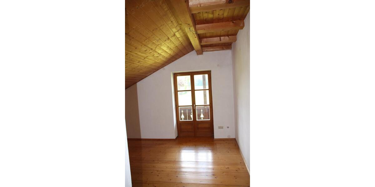 Einfamilienhaus Waakirchen - 5 Zimmer, 130 m&sup2;, 1.790&euro; | Angebot:26652349