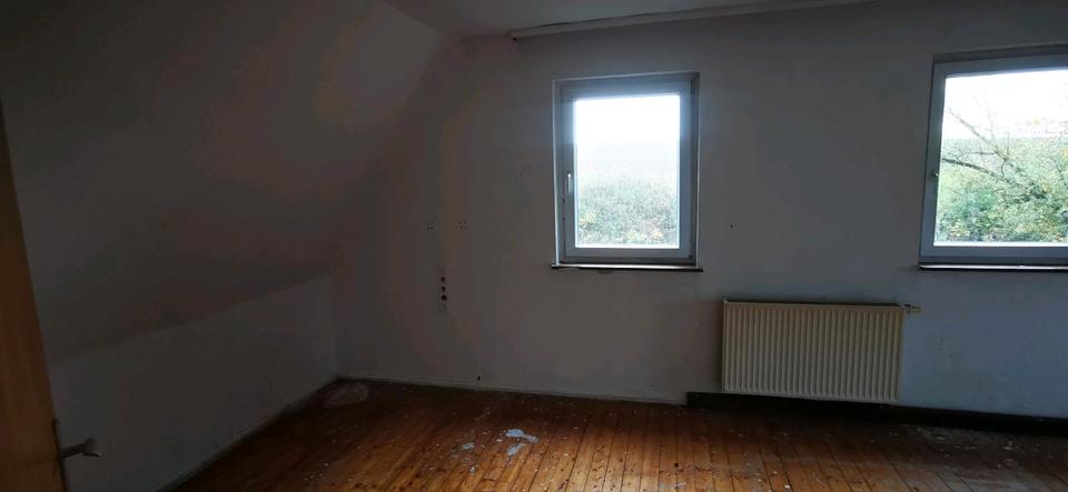 Einfamilienhaus Mellrichstadt - 5 Zimmer, 85 m&sup2;, 500&euro; | Angebot:26387968