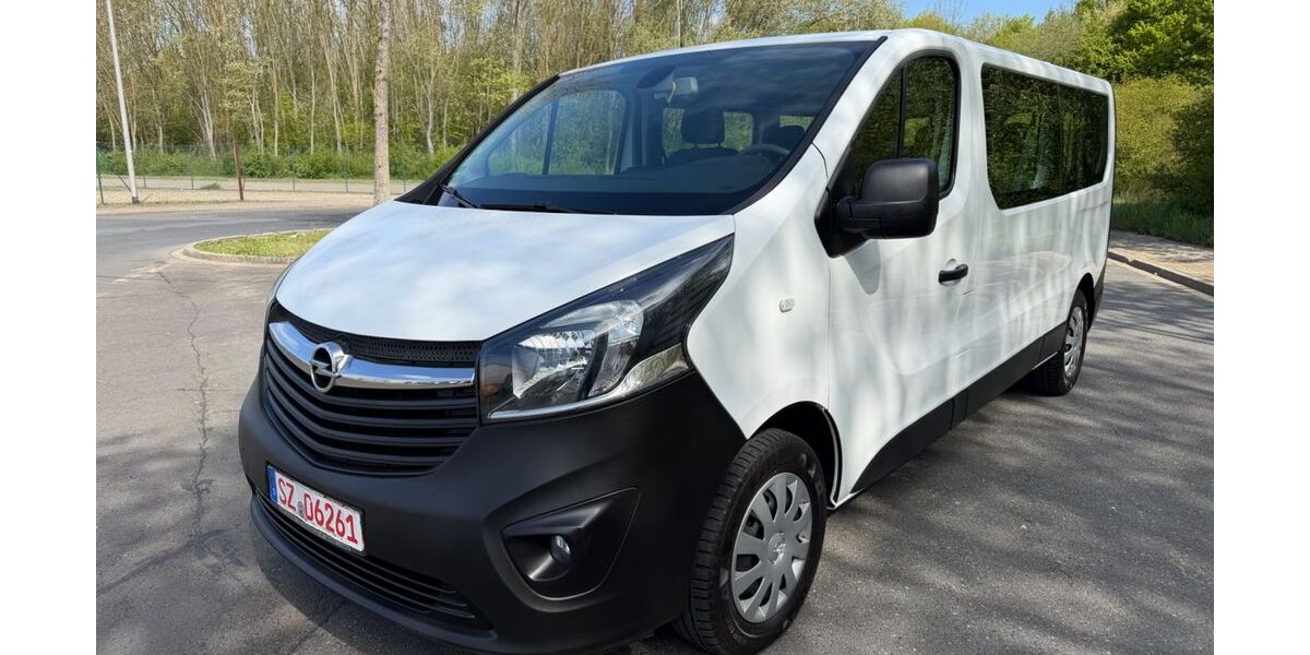 Opel Vivaro 122.000 km 16.900 &euro; Salzgitter 38229