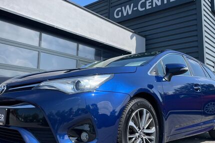 Toyota Avensis 165.000 km 11.900 € Leipzig 04129
