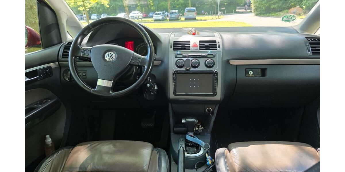 VW Touran 305.000 km 3.000 &euro; Unna 59439