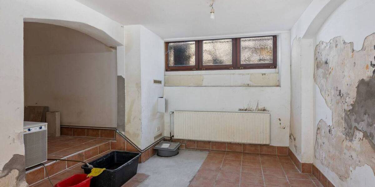 Mehrfamilienhaus, Wohnhaus Bremen Ostertor - 6 Zimmer, 172 m&sup2;, 369.000&euro; | Angebot:26258130