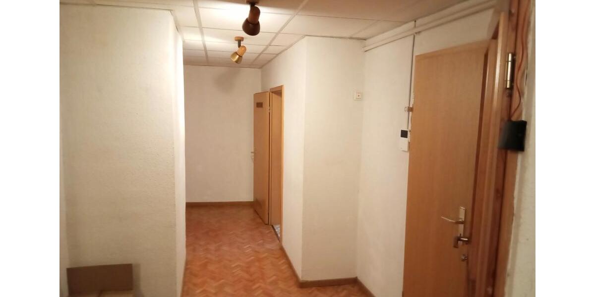 Etagenwohnung Bad Langensalza - 2.5 Zimmer, 90 m&sup2;, 580&euro; | Angebot:26575972