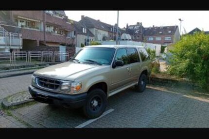 Ford Explorer 155.000 km 4.000 &euro; Viersen 41747