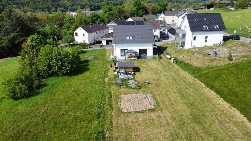 Doppelhaushälfte Bad Laasphe - 4.5 Zimmer, 109 m&sup2;, 379.000&euro; | Angebot:27264685