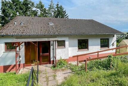 Haus Newel - 7 Zimmer, 230 m&sup2;, 450.000&euro; | Angebot:25385222