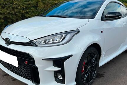 Toyota Yaris 7.067 km 38.490 € Merzig 66663