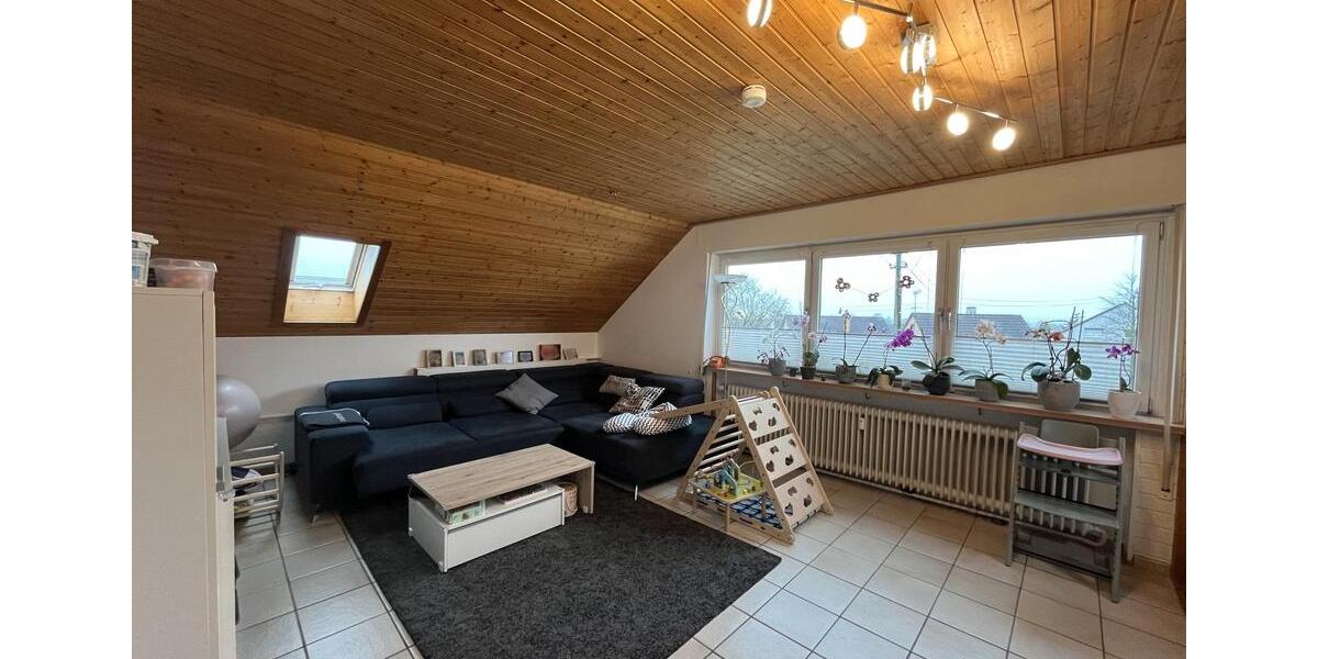 Dachgeschoßwohnung Altdorf - 5 Zimmer, 98 m&sup2;, 950&euro; | Angebot:26006806
