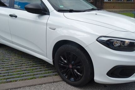 Fiat Tipo 58.000 km 9.950 &euro; München 81249