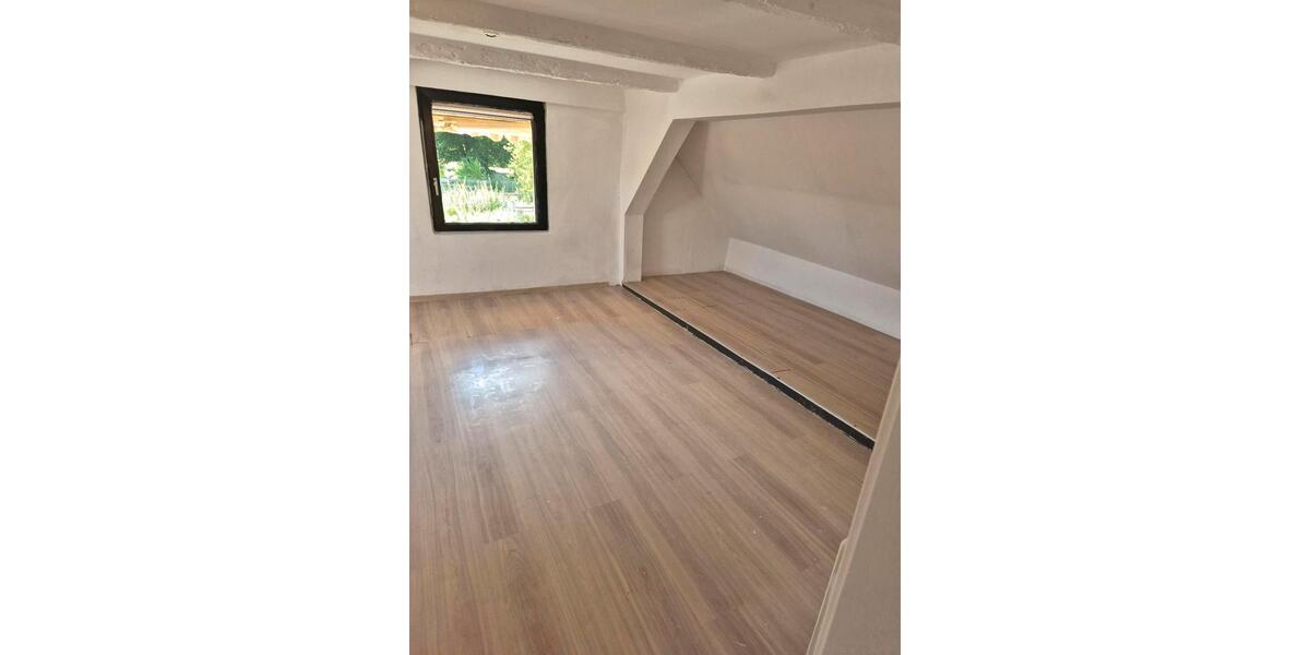 Einfamilienhaus Lieberose - 6 Zimmer, 150 m&sup2;, 140.000&euro; | Angebot:27194148