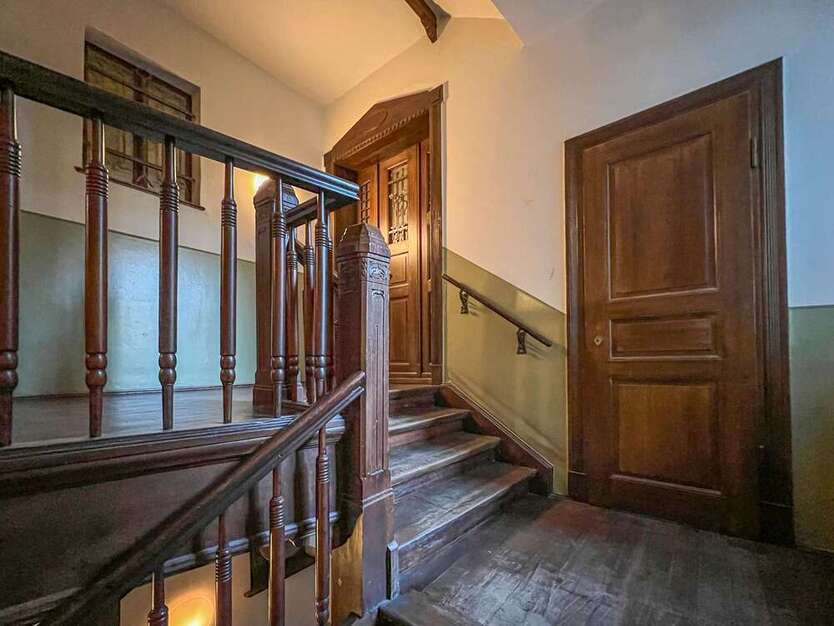 Dachgeschosswohnung im denkmalgeschützten MFH in Schönefeld 2 zimmer