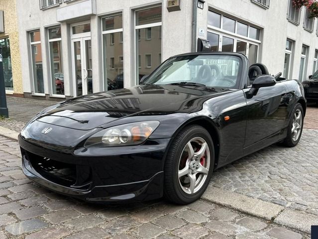 S2000