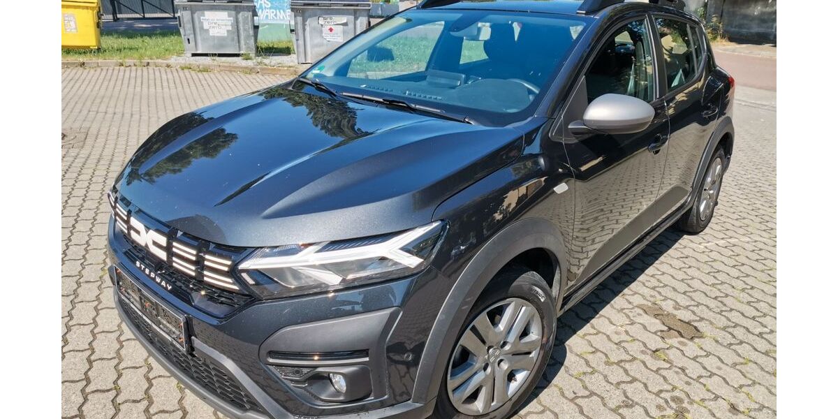 Dacia Sandero 48.000 km 9.990 &euro; Bernburg / Saale 06406