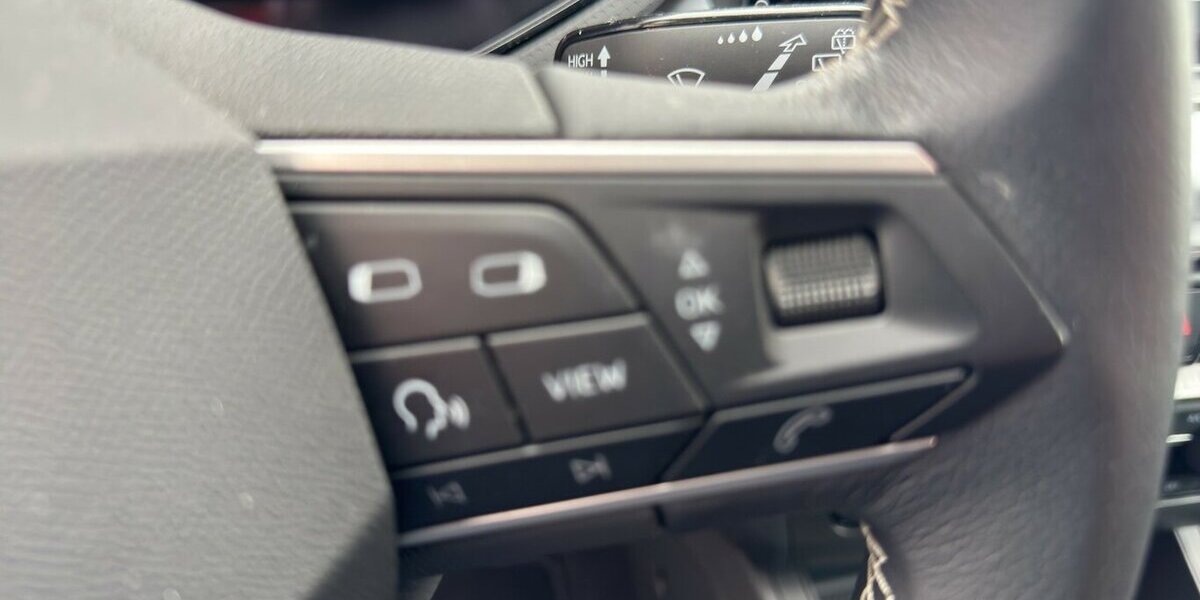 Seat Ibiza Style 40th Annivers.*LED/Navi-App/Kamera/Key 12.689 km 17.790 &euro; Bamberg 96052