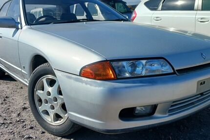 Nissan Skyline 115.453 km 7.677 &euro; Buecken 27333