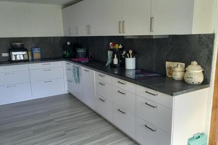 Wohnung Grünberg - 6 Zimmer, 135 m&sup2;, 890&euro; | Angebot:26362175
