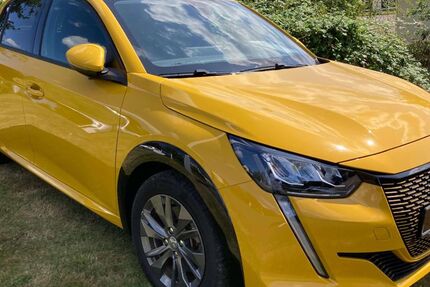 Peugeot 208 54.000 km 14.900 € Lemgo 32657