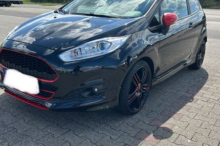 Ford Fiesta 63.500 km 7.800 € Nobitz 04603