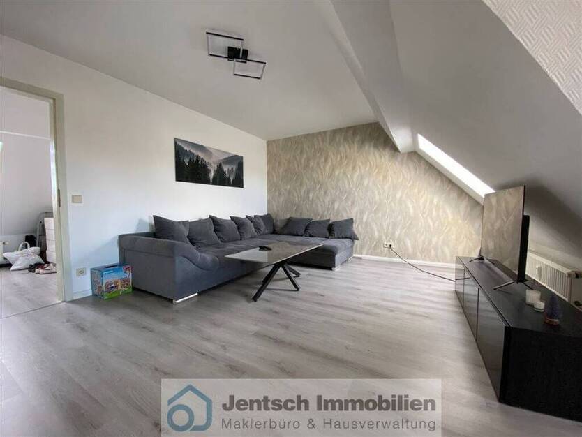 Sehr schöne Dachgeschoßwohnung im Zentrum Merseburgs zu verkaufen