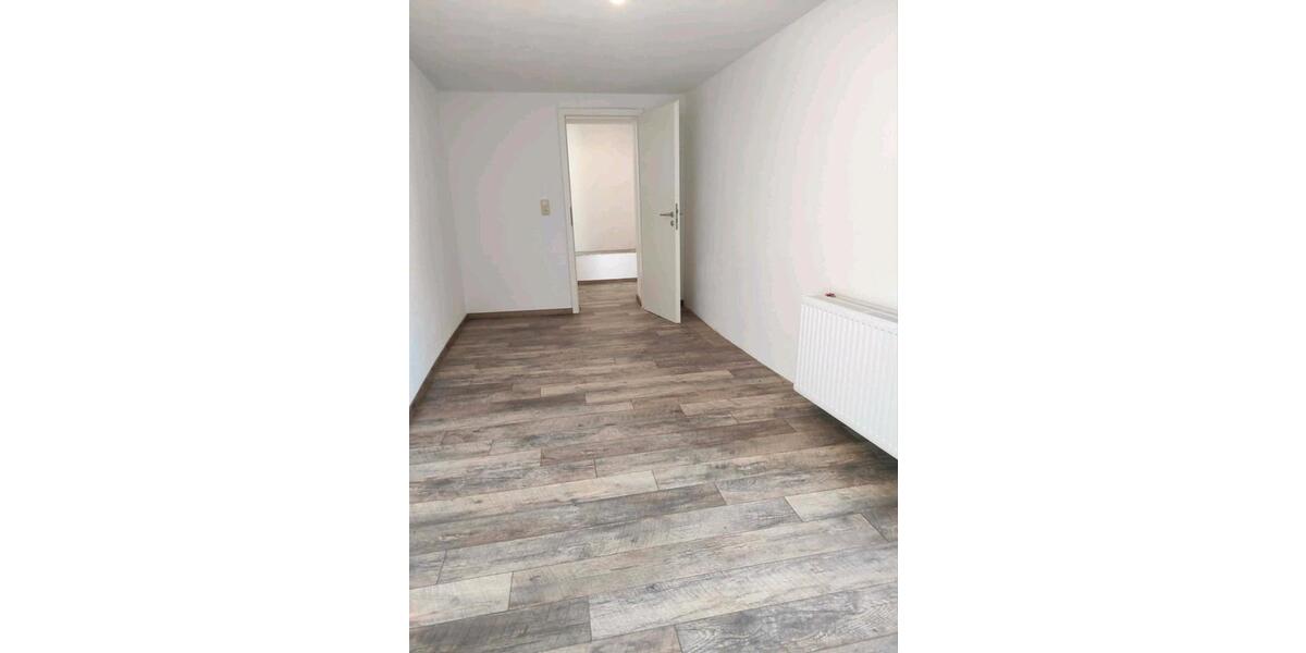 Einfamilienhaus Mettlach - 7 Zimmer, 150 m&sup2;, 1.200&euro; | Angebot:26412173