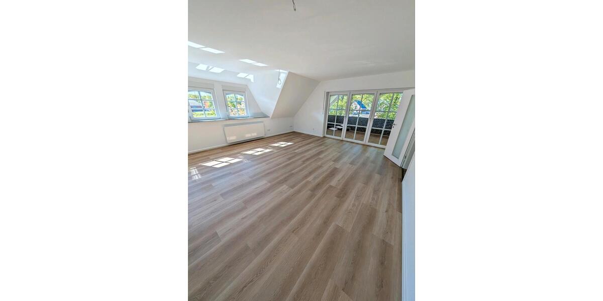 Etagenwohnung Garrel - 4 Zimmer, 150 m&sup2;, 1.000&euro; | Angebot:26406050