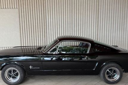 Ford Mustang 55.999 km 47.900 &euro; Köln 50679