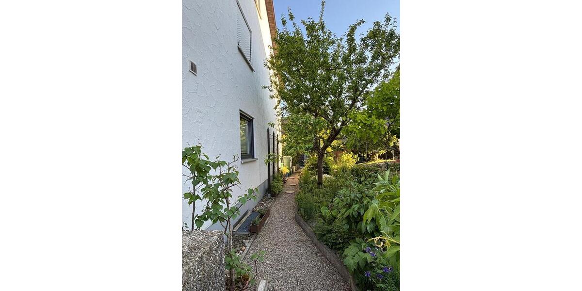 Charmantes Doppelhaus in super Lage von Ingolstadt 5 zimmer