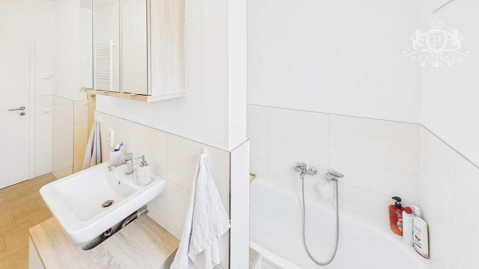 Bungalow in Bitburg-Erdorf Neubau 2022 ca. 140 m² Wohnfläche 520 m² Grundstücksfläche KfW 40 Traumhafte Lage mit Aussicht 5 zimmer