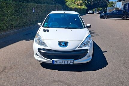 Peugeot 206 128.000 km 2.800 &euro; Filderstadt 70794