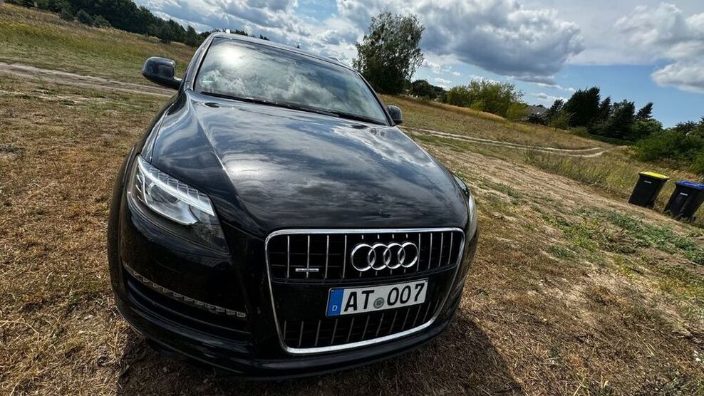 Q7